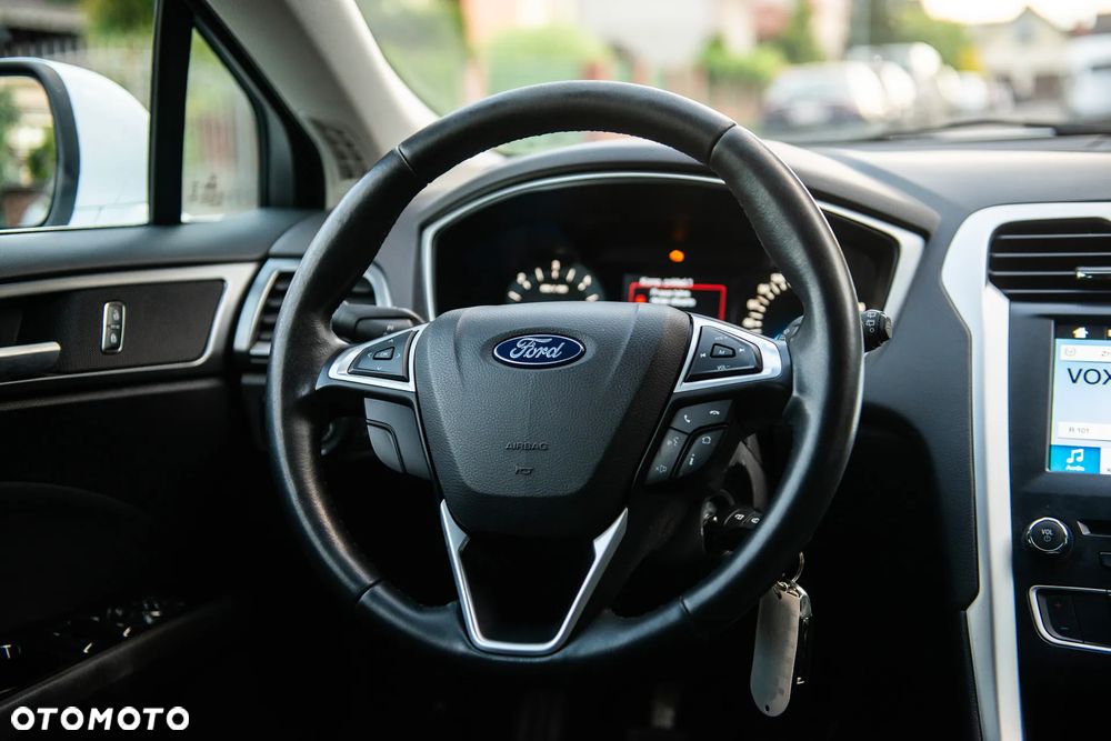 Ford Mondeo - 30