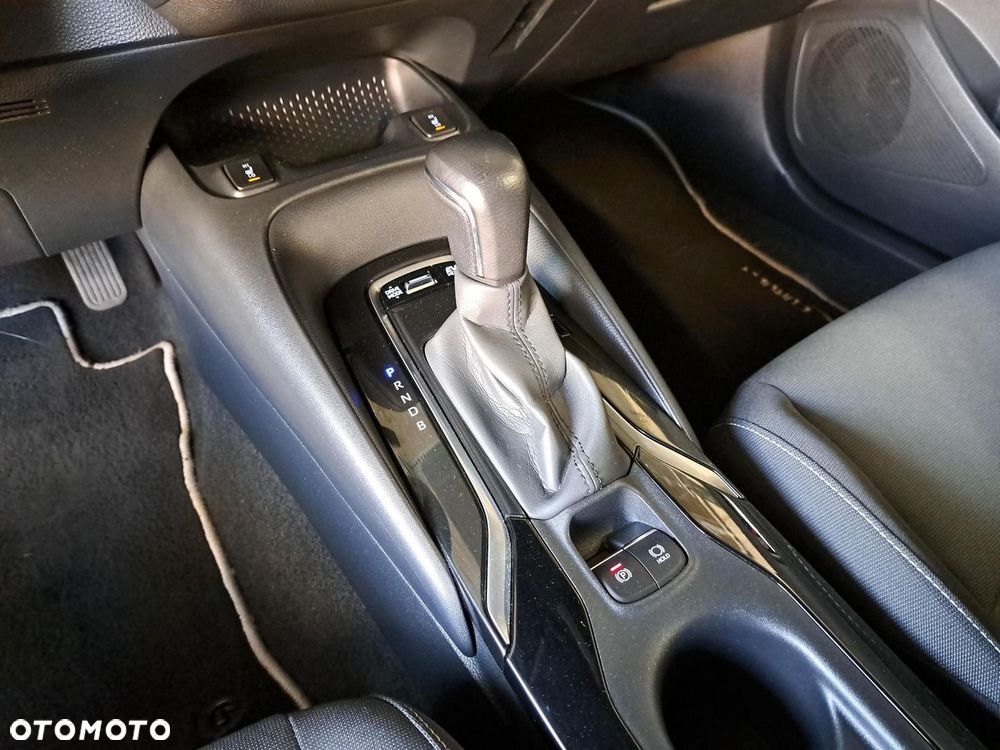 Toyota Corolla 1.8 Hybrid Comfort - 27