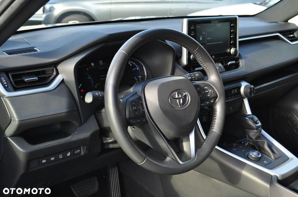 Toyota RAV4 - 23