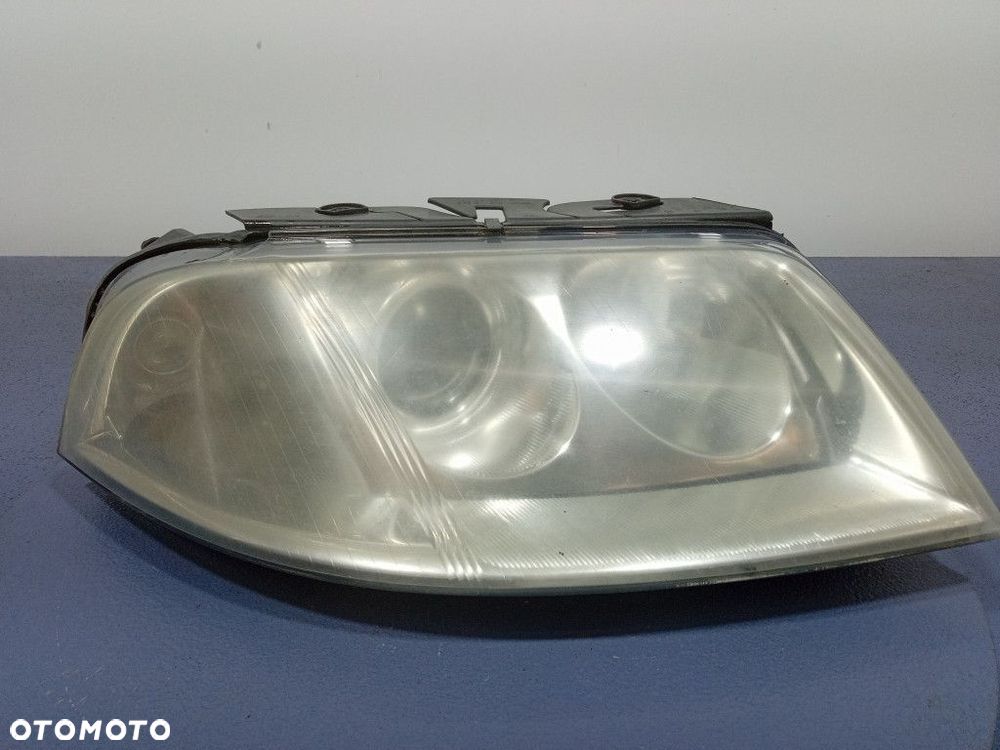 VW PASSAT B5 FL LIFT REFLEKTOR PRAWY LAMPA EU 3B0941016AN - 1