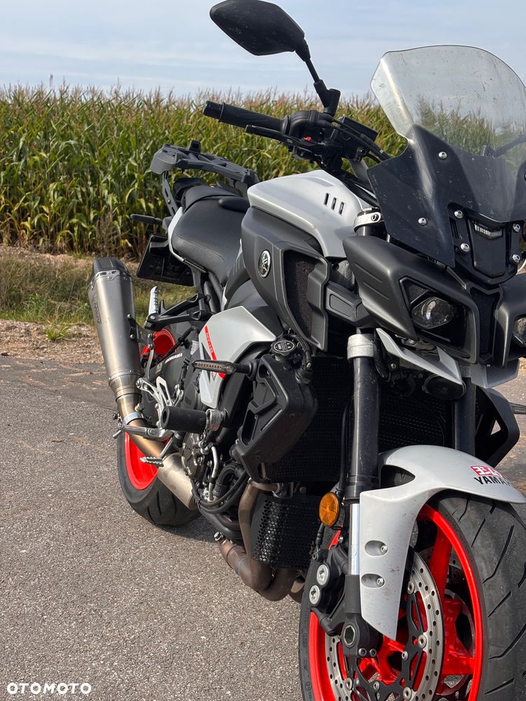 Yamaha MT - 8