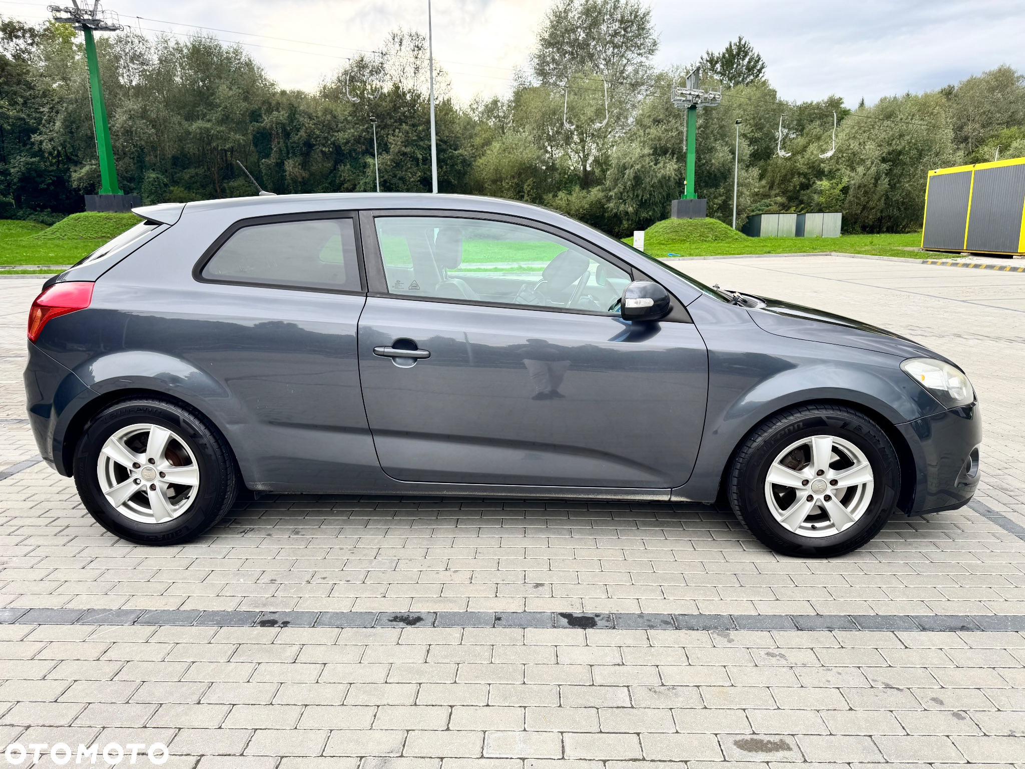 Kia Ceed - 4