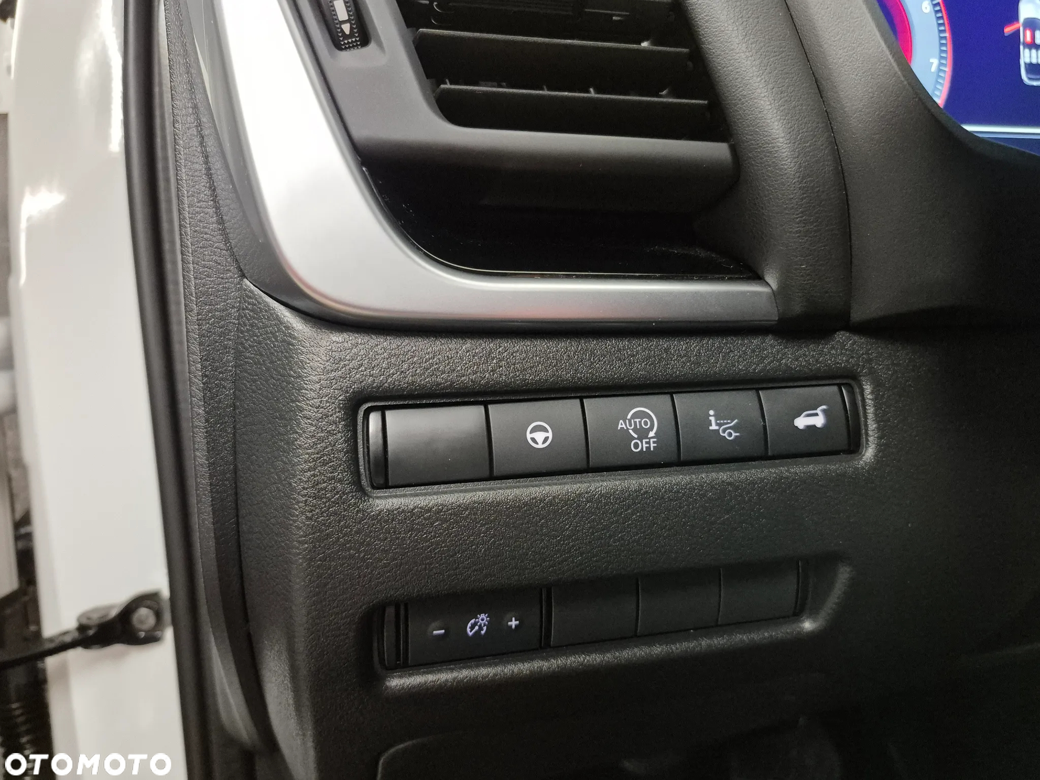 Nissan Qashqai - 24