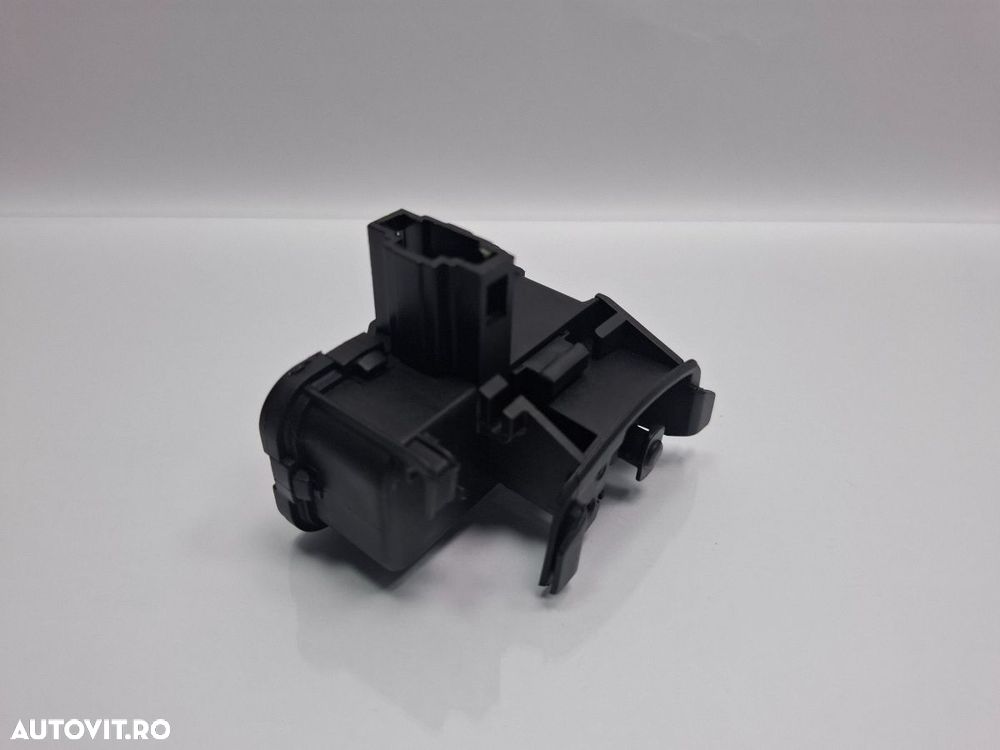 Motoras usita rezervor SKODA OCTAVIA Combi 5E5 2012 - > TDI CKFC, CRMB, CYKA 7P0810773D - 1