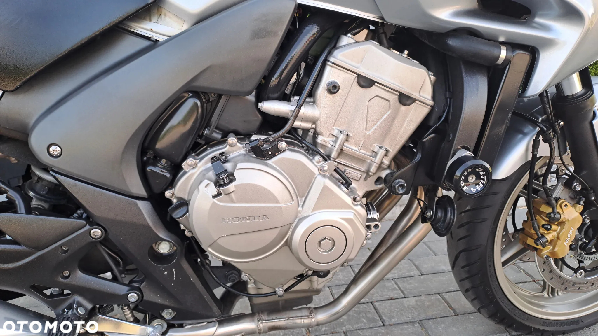 Honda CBF - 17