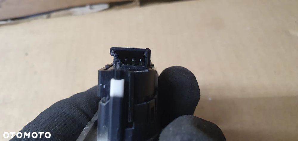 Przełącznik centralnego zamka blokady drzwi Mercedes R-Klasa W251 R251 A2518201010 - 5