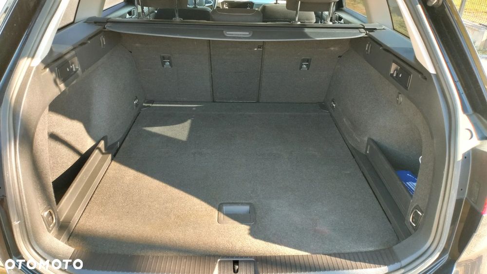 Volkswagen Passat 2.0 TDI EVO Business DSG - 24