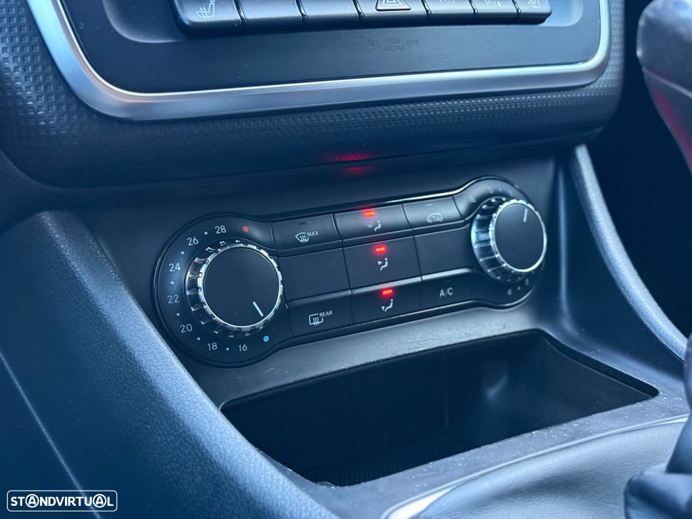 Mercedes-Benz A 180 (BlueEFFICIENCY) Style - 16