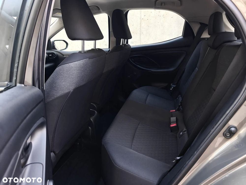 Toyota Yaris 1.5 Comfort - 12