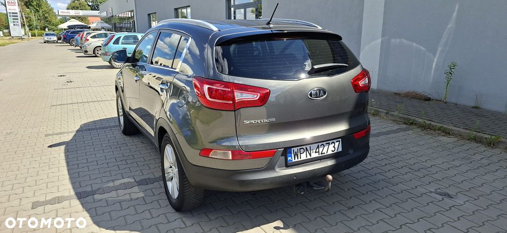 Kia Sportage 2.0 CVVT 2WD Attract - 5