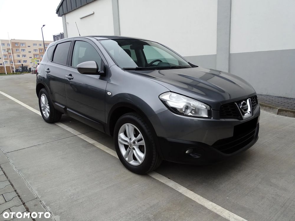 Nissan Qashqai - 1
