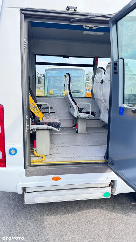 Irisbus Iveco / DURISOTTI / 28miejsc /euro5/ mała klima / winda / 97000 zł netto - 7