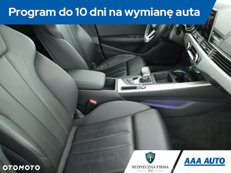 Audi A4 Limousine - 8