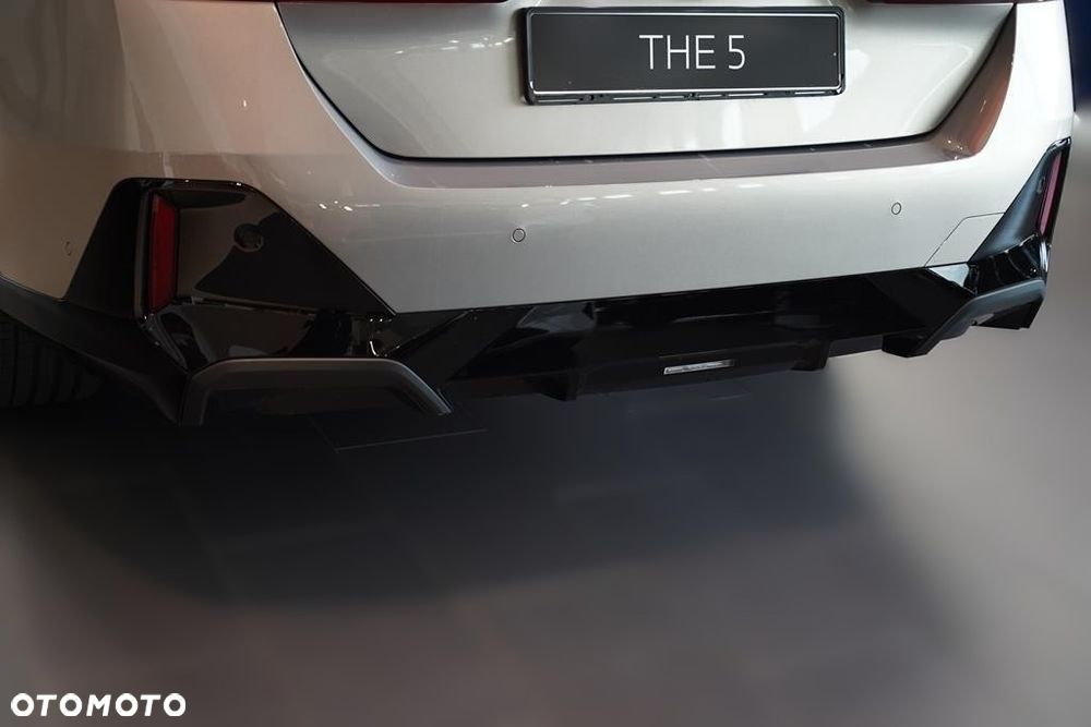 BMW Seria 5 520d xDrive mHEV M Sport - 18