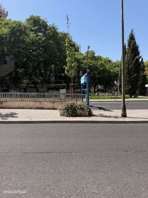 Imóvel comercial em Avenidas Novas, Lisboa - Grande imagem: 2/4