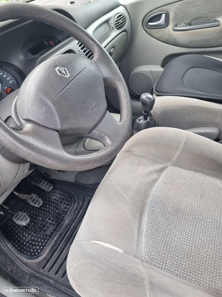 Renault Scénic - 14