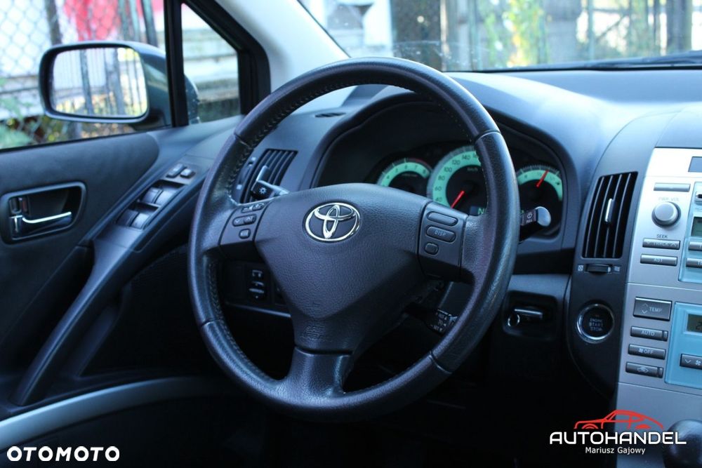 Toyota Corolla Verso - 13