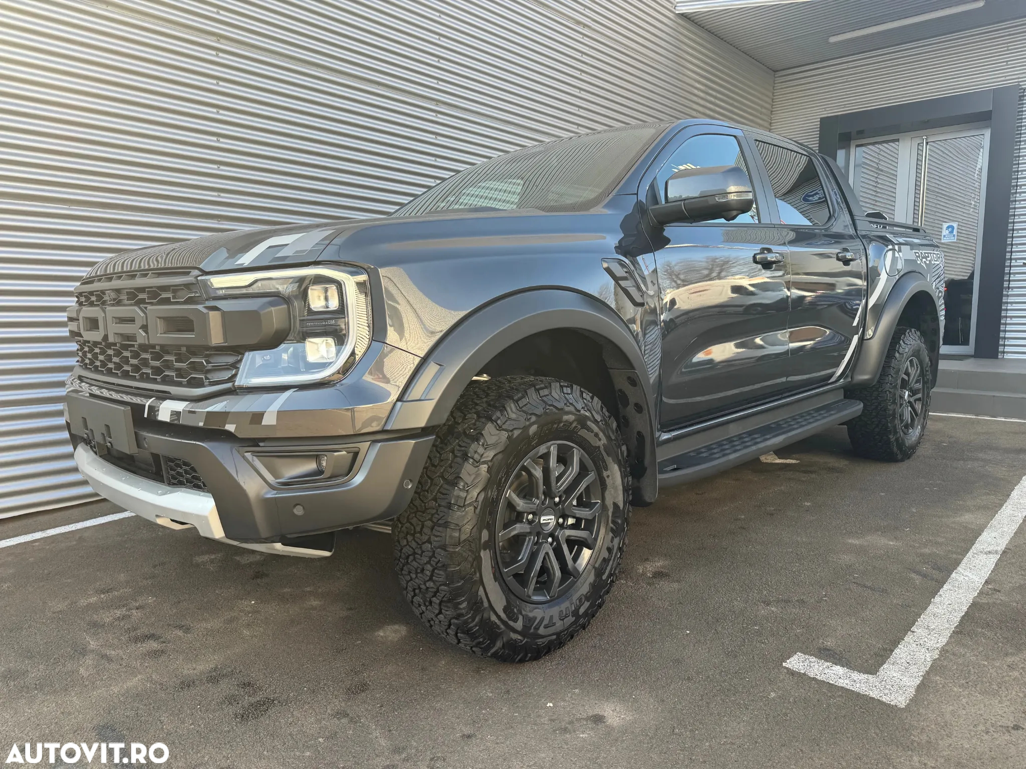 Ford Raptor - 15