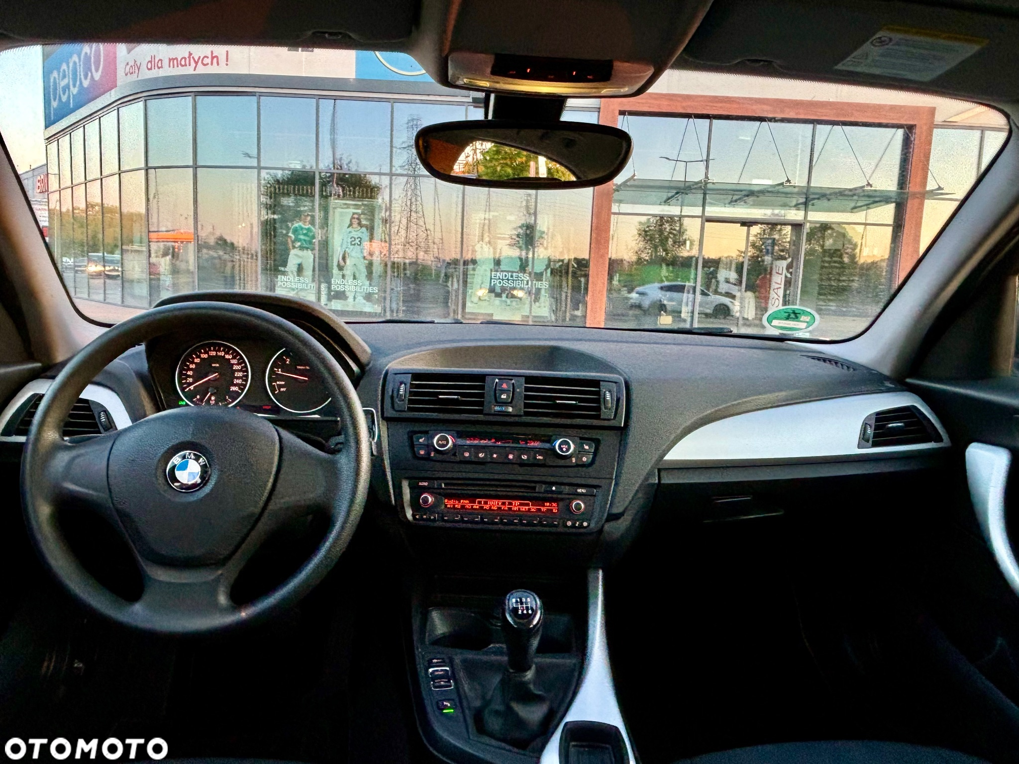 BMW Seria 1 118i - 11