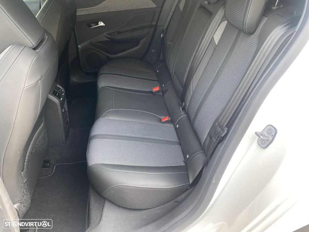 Peugeot 308 PureTech 130 GPF EAT8 Stop & Start Allure Pack - 36
