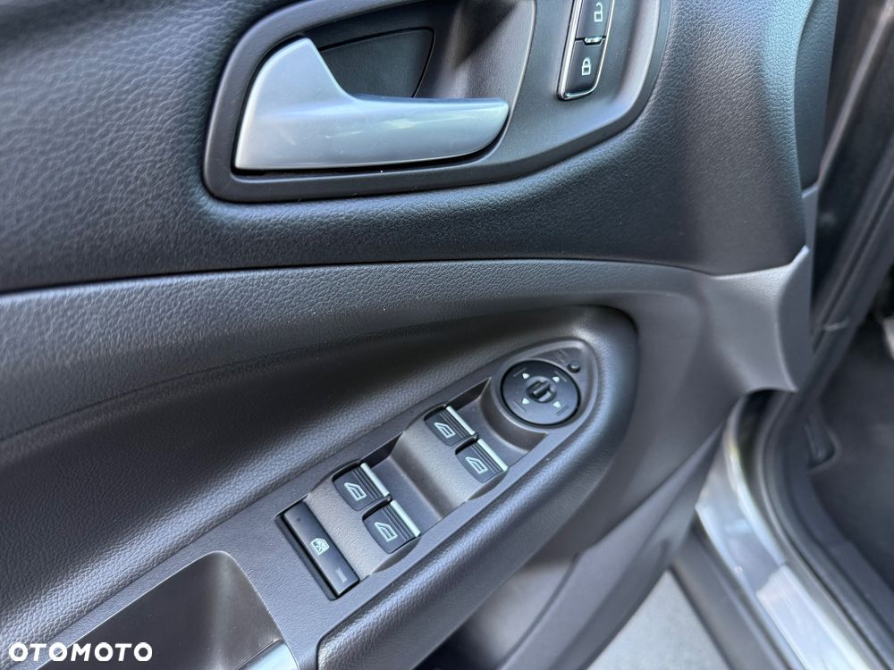 Ford Kuga 2.0 TDCi 4x4 Titanium - 13