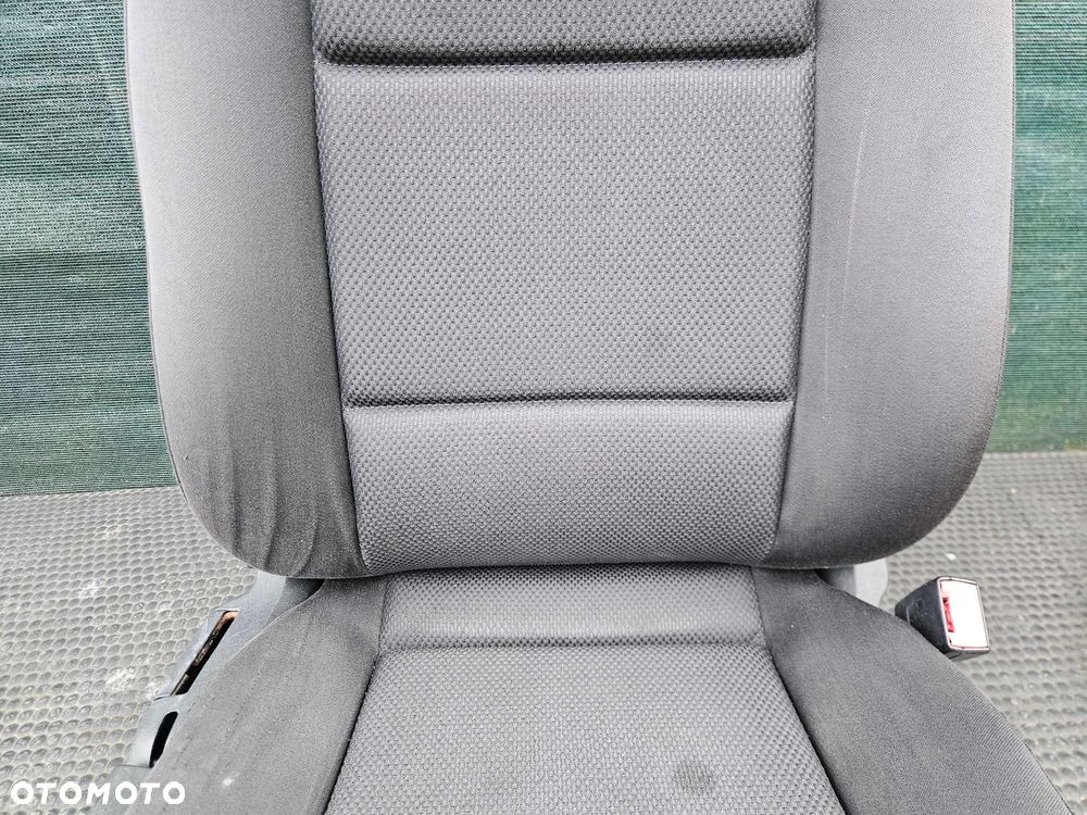 Fotel Siedzenie Pasażera 8E0881106 A Pasażer Prawy Przód Welur Soul Zagłowek Zapinka Pasa Osłona Audi A4 B6 B7 - 7