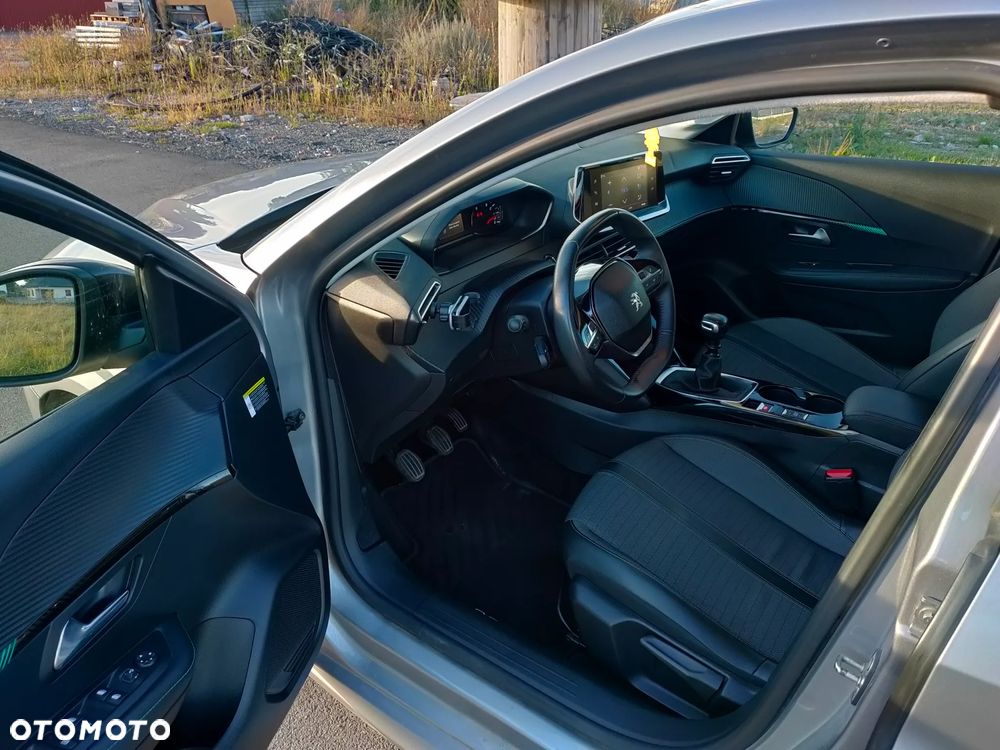Peugeot 208 PureTech 100 Allure Pack - 16