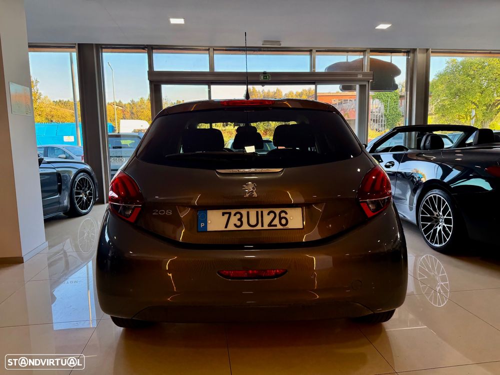 Peugeot 208 1.2 PureTech Style - 16