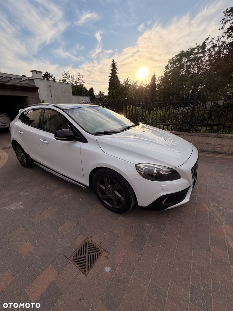 Volvo V40 Cross Country - 2