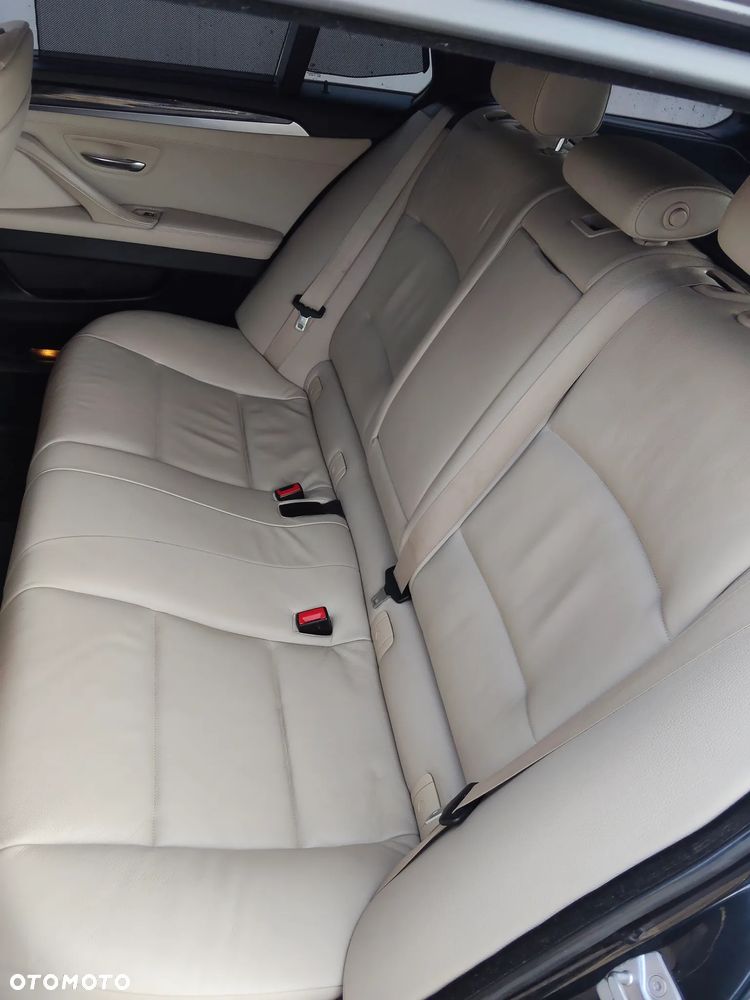 BMW Seria 5 520d Sport-Aut - 10