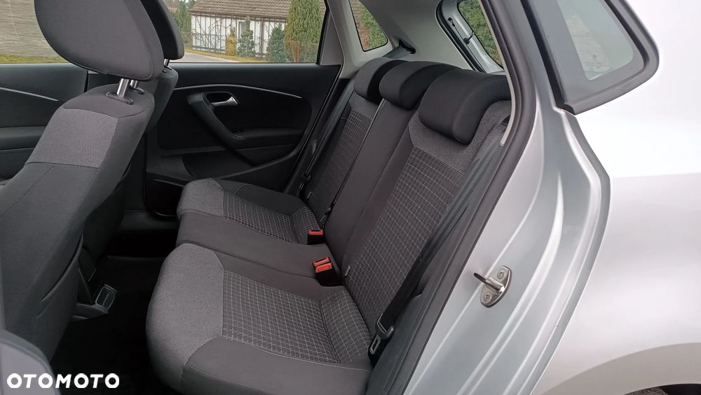 Volkswagen Polo 1.2 TSI Comfortline - 12