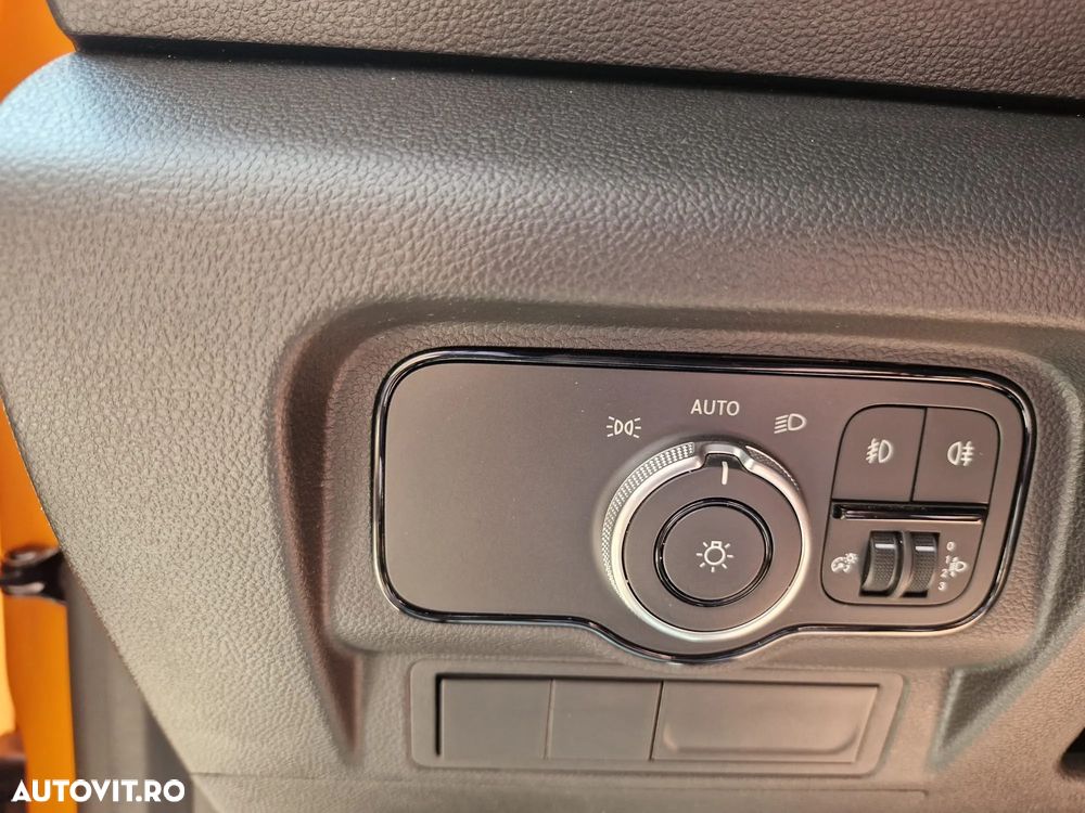 Mercedes-Benz Citan Mixto 112 CDI Lung 116CP FWD 6MT - 14