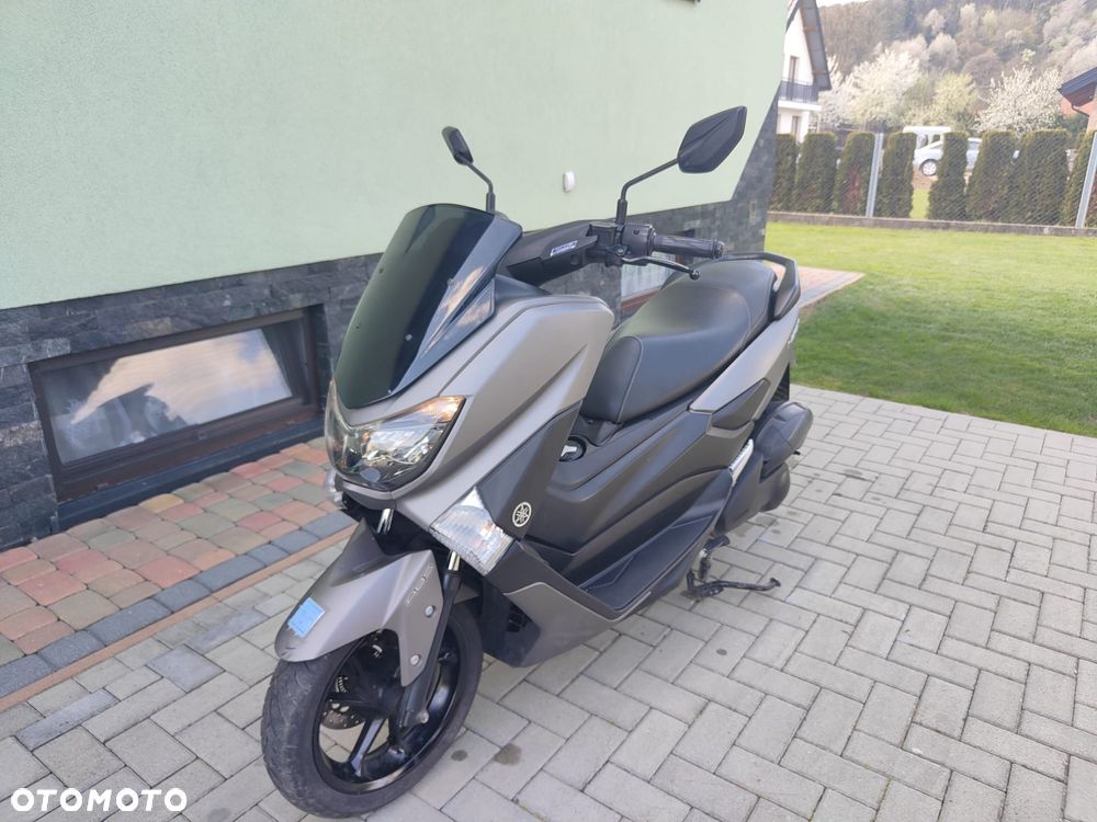 Yamaha NMAX - 8