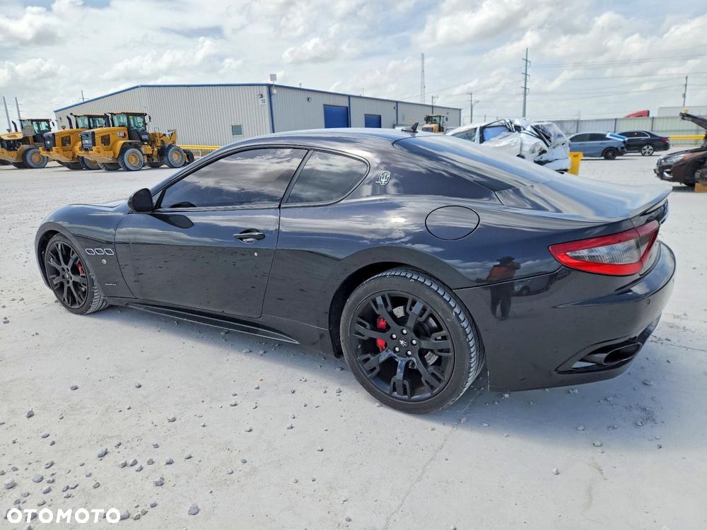 Maserati GranTurismo - 3