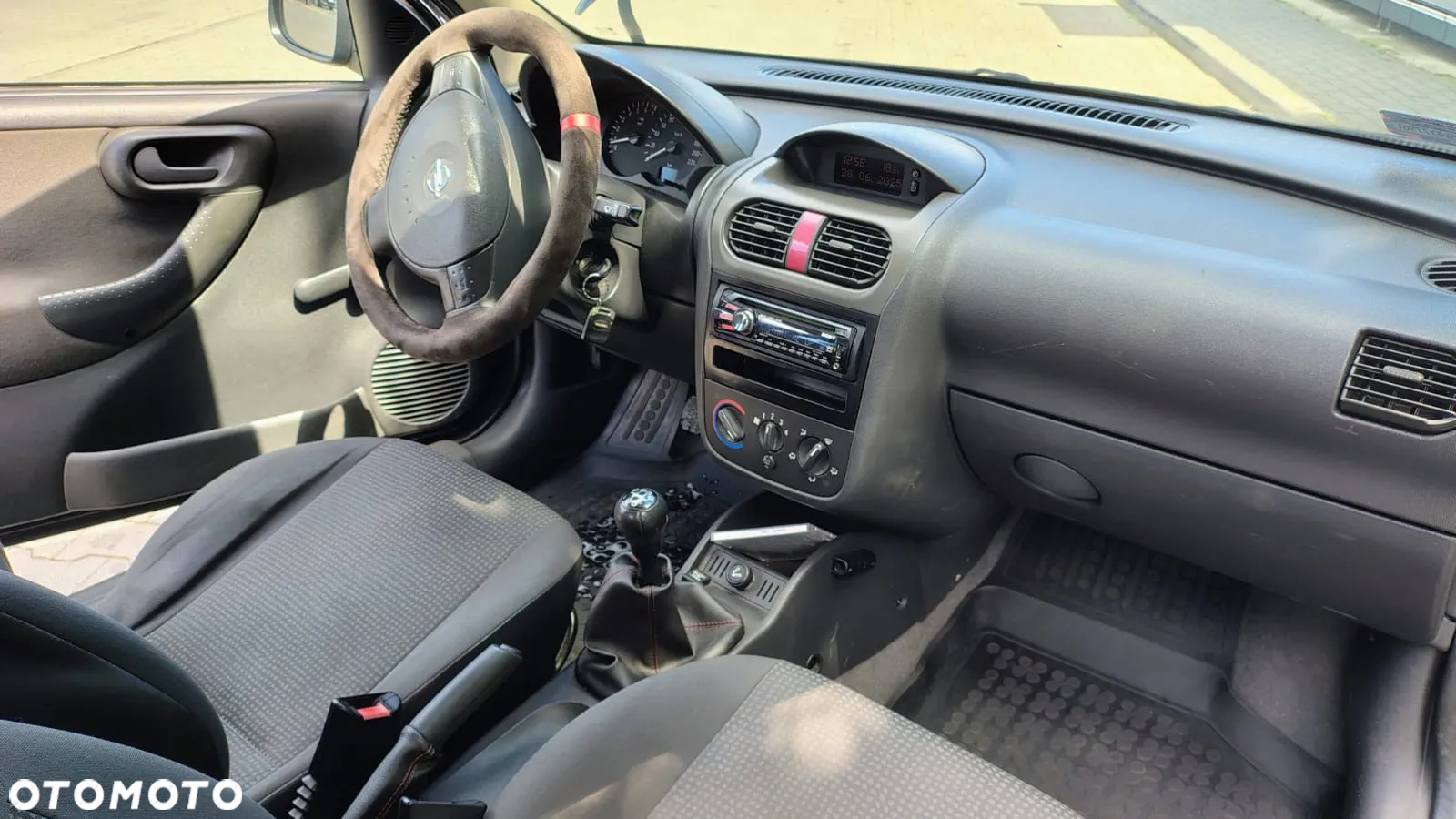 Opel Corsa 1.2 16V Base / Start - 10