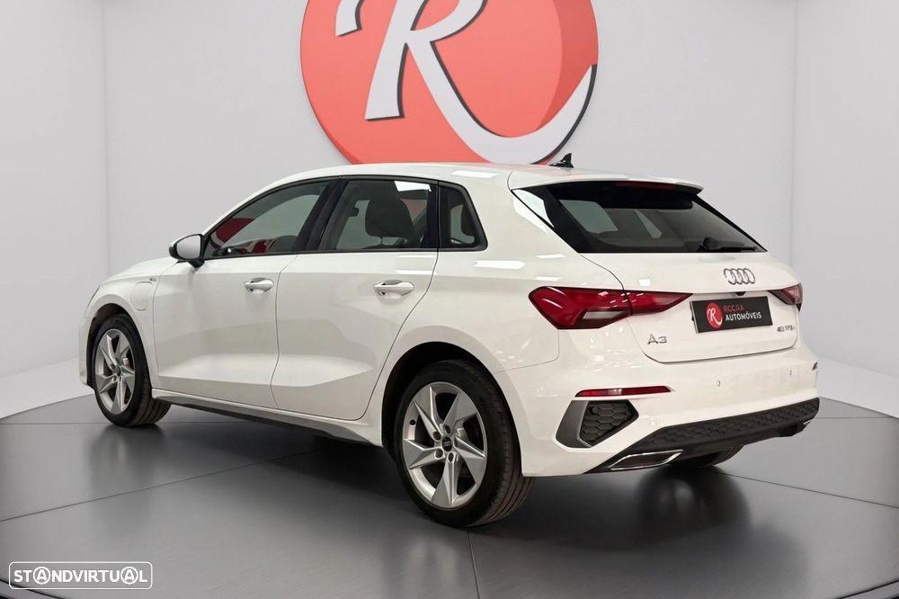 Audi A3 Sportback 40 TFSIe S line — photo 4