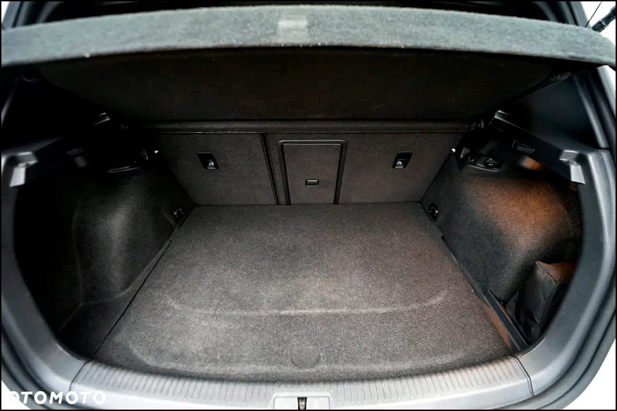 Volkswagen Golf VIII 1.4 TSI Plug-In Hybrid GTE DSG - 39