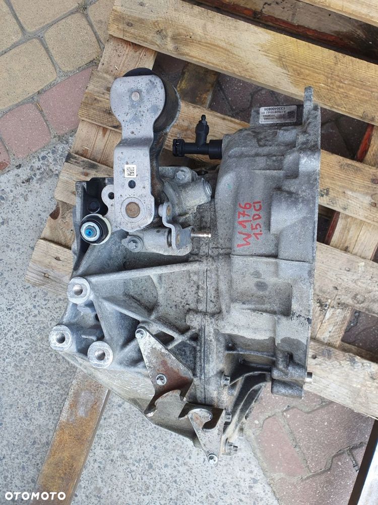 SKRZYNIA BIEGÓW mercedes W176 A KLASA manual A1762610101 - 2
