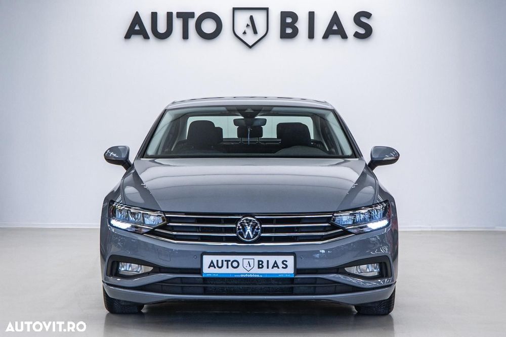 Volkswagen Passat 2.0 TDI DSG Comfortline - 21