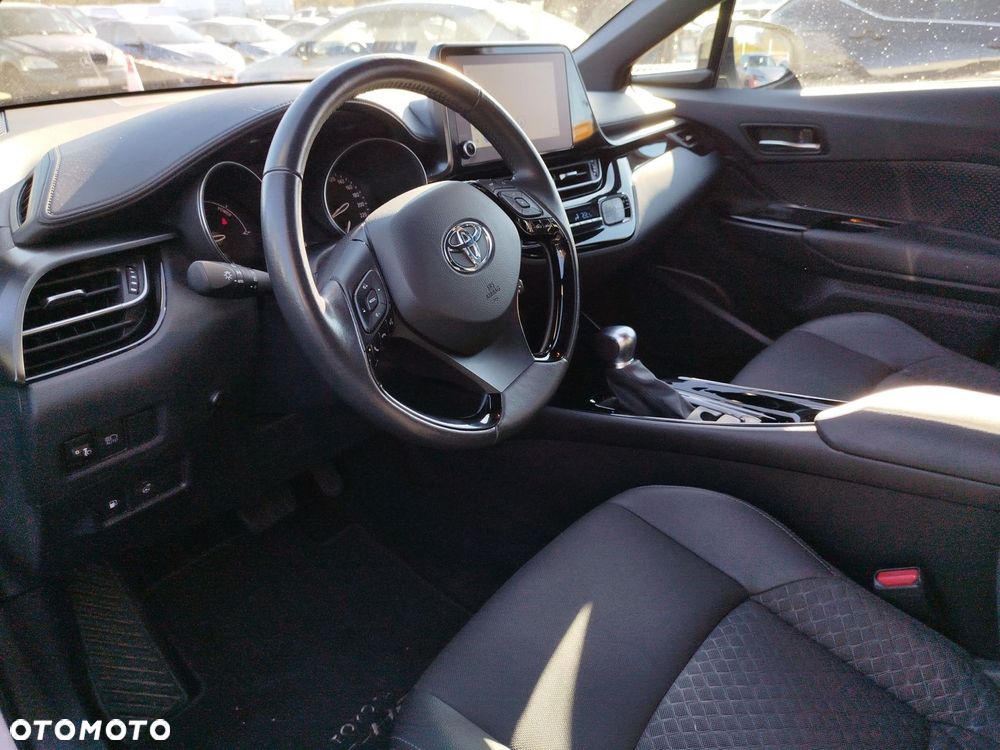 Toyota C-HR - 10