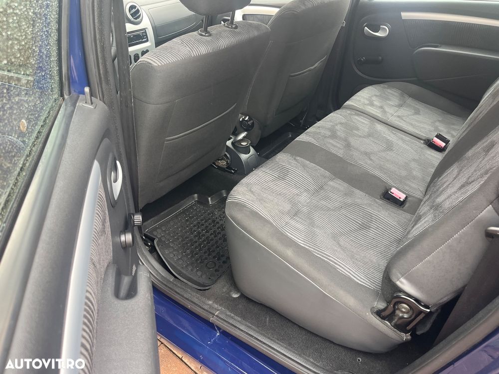 Dacia Logan 1.5 DCI Laureate - 14