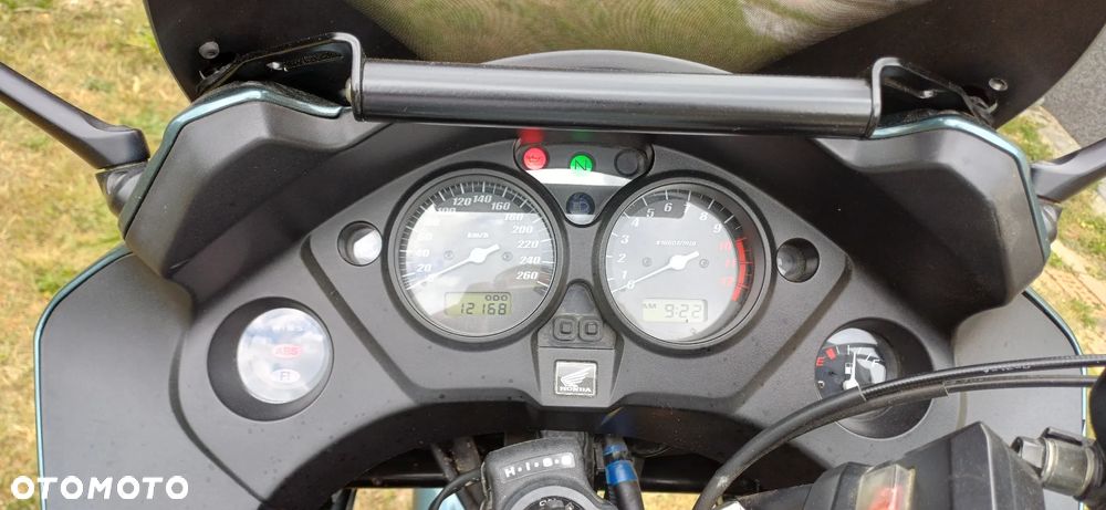 Honda CBF - 11