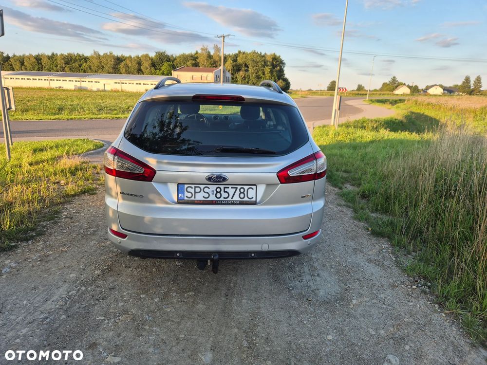 Ford Mondeo 1.8 TDCi Ambiente - 8