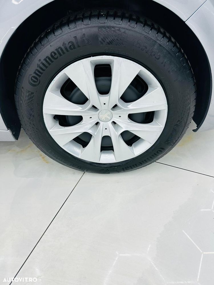 Peugeot 208 PureTech 68 Like - 9