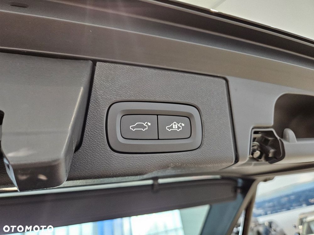 Volvo XC 60 - 32