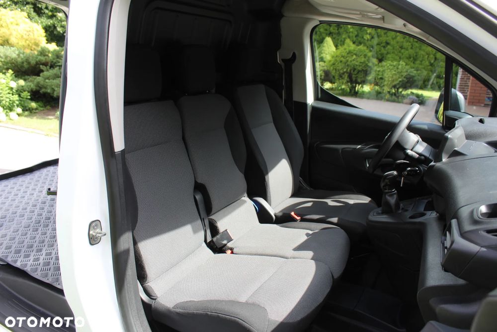 Citroën BERLINGO 1.6 HDI 3-OSOBOWY - 20