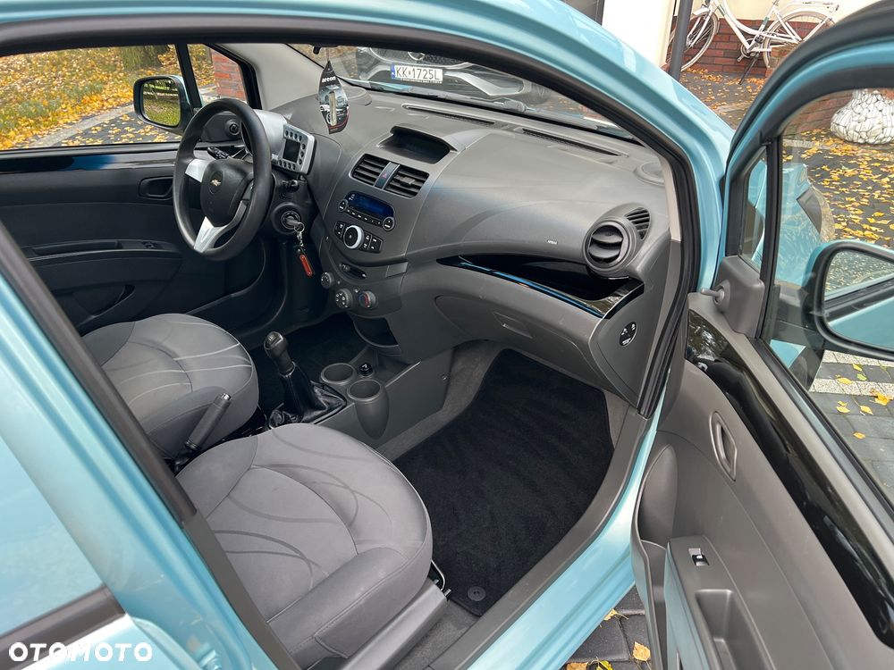 Chevrolet Spark 1.0 Base+ - 12