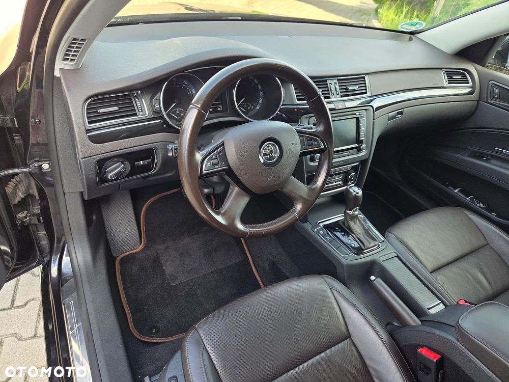 Skoda Superb Combi 3.6 V6 4x4 DSG L&K - 28