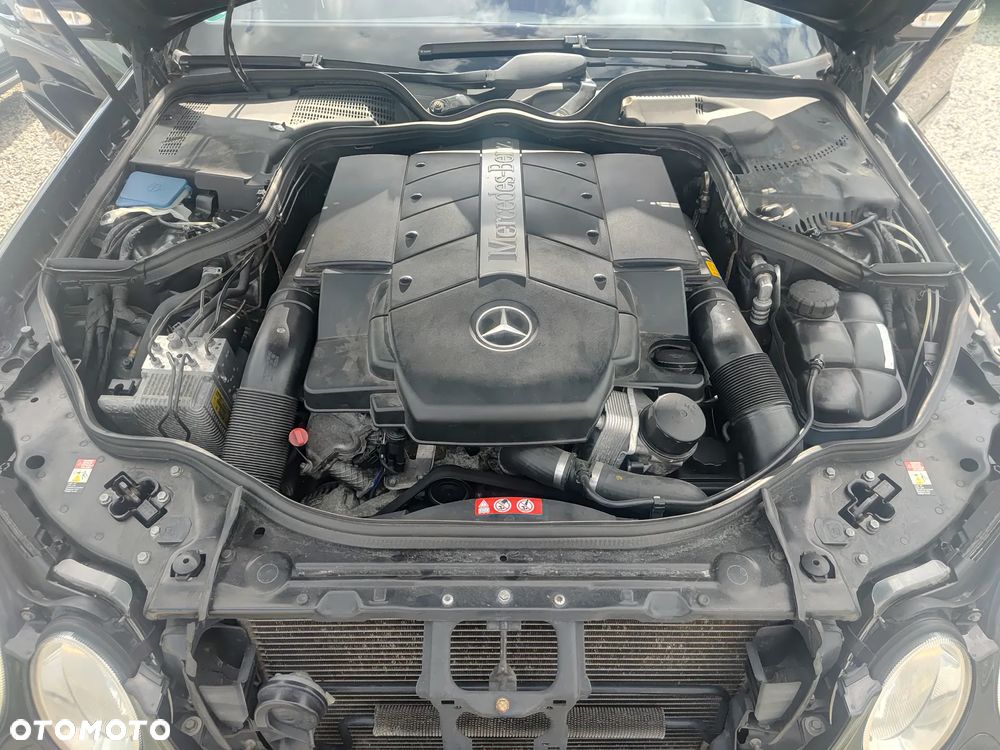 Mercedes-Benz Klasa E 500 Avantgarde Sport Edition - 28