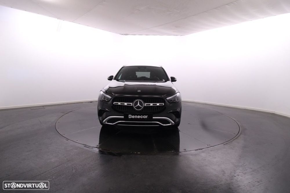 Mercedes-Benz GLA 180 d Progressive - 12